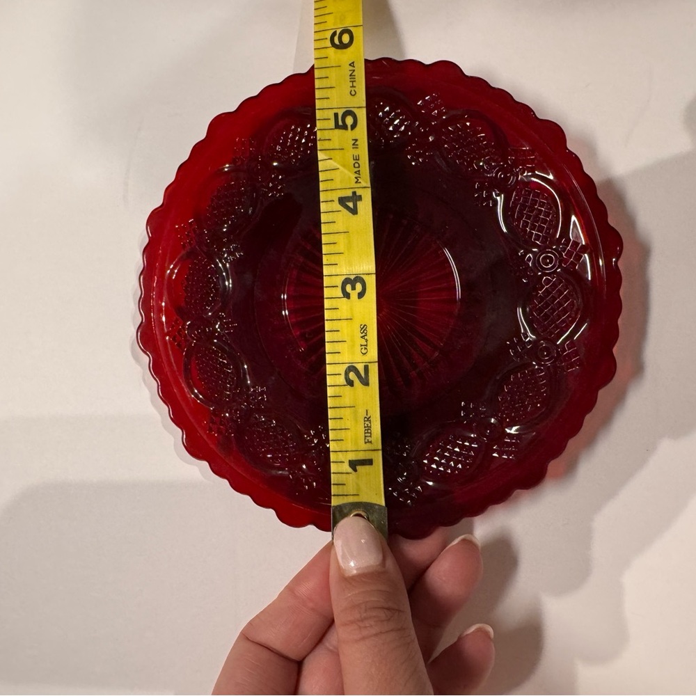 2 Avon 1876 Cape Cod Ruby Red Bread & Butter Plate 5.5” Pressed Glass Scalloped - Picture 5 of 5
